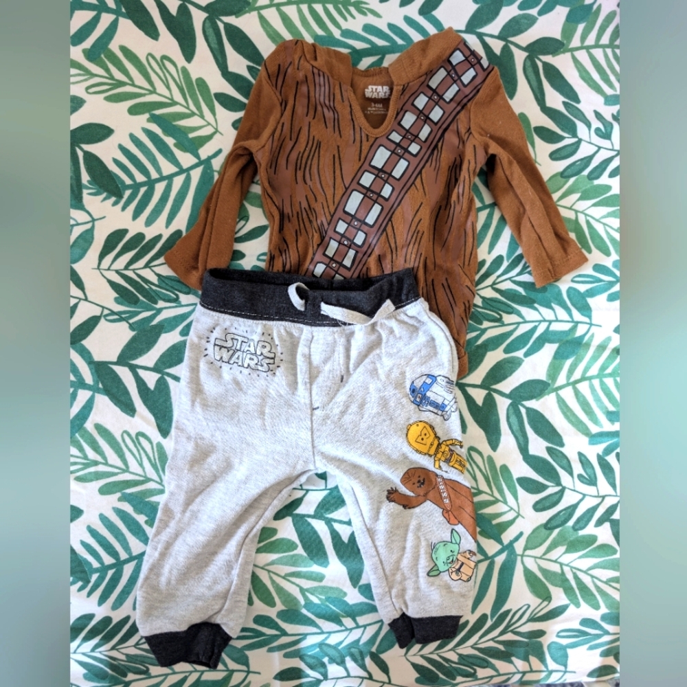 Star Wars Brown Chewbacca Top and Gray Character Pants